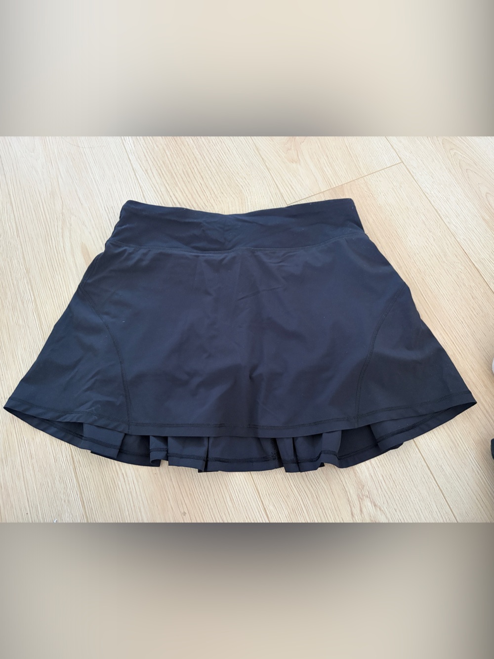 lululemon athletica Black Pleated Tennis Skirt with Zip Pocket - Picture 2 of 3